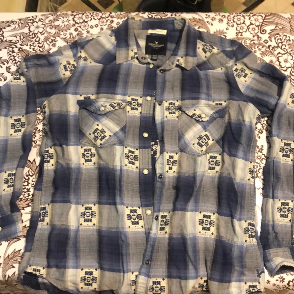 American Eagle aztec plaid long sleeve shirt size medium